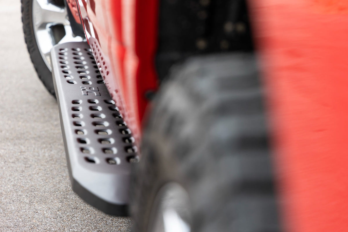 RPT2 Running Boards | Crew Cab | Black | Ram 1500 (19-26)/1500 TRX (21-24) - Steps & Runningboard (Image 4 of 6)