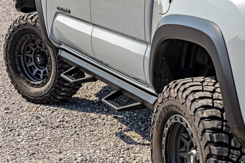 RC SRL2 Adj Aluminum Step | Double Cab | Toyota Tacoma 2WD/4WD (2005-2023) (manufacturer page)