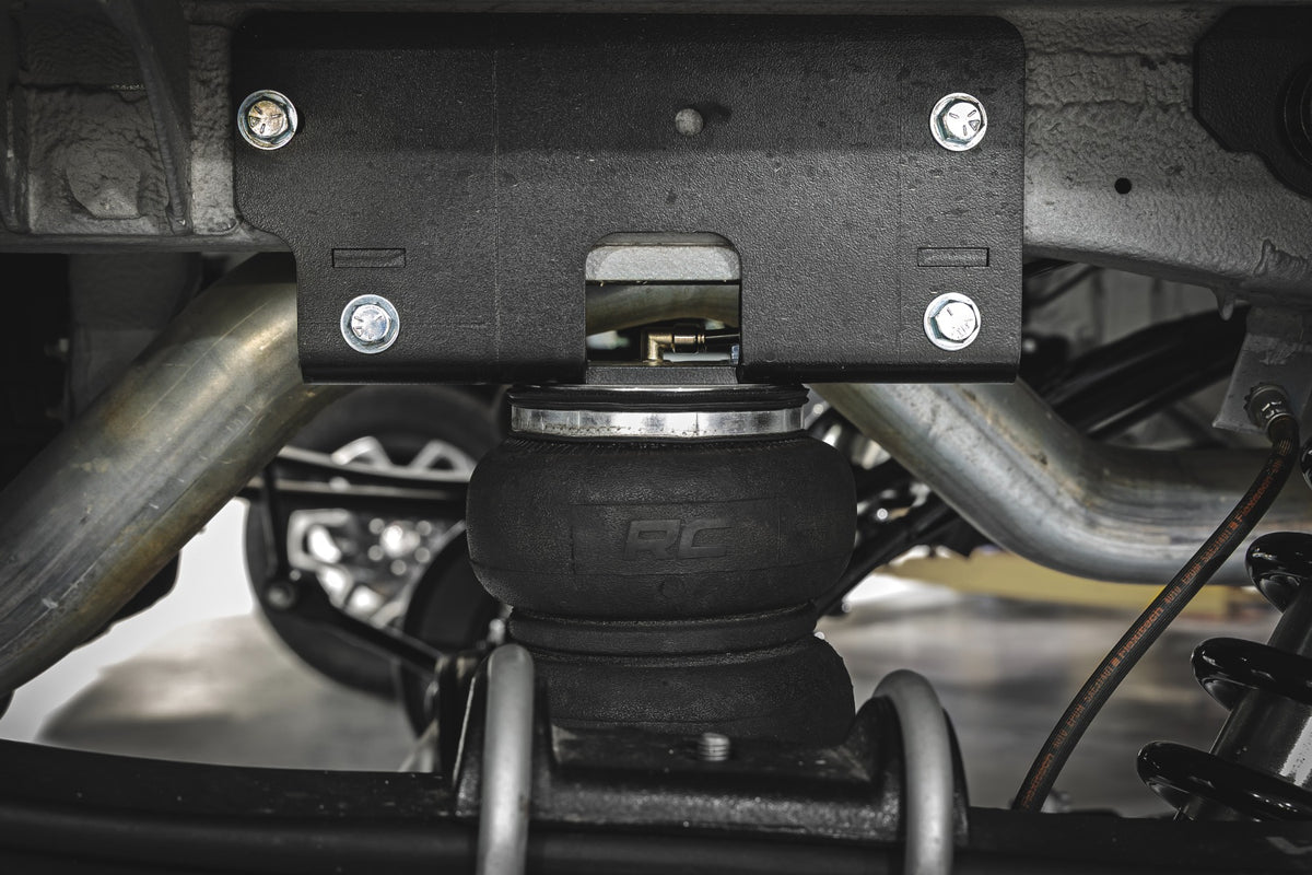 Rough Country 85004 Air Spring Kit | Mercedes-Benz Sprinter 3500 (19-22)/Sprinter 3500XD (19-26) - Image 4