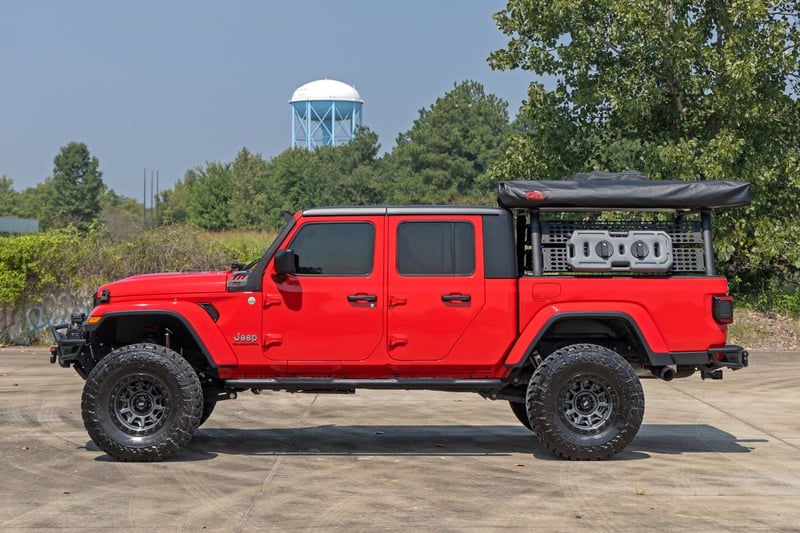 RC Oval Nerf Steps | Black | Jeep Gladiator JT 4WD (2020-2026) (manufacturer page)