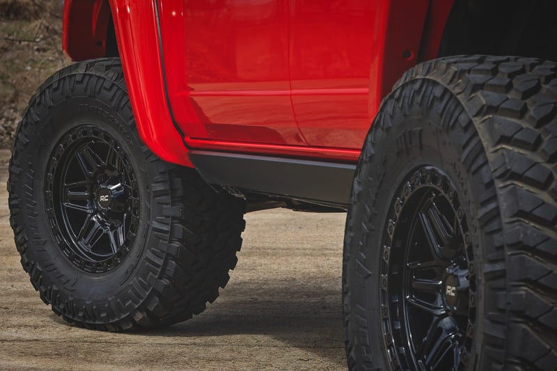 RC Power Running Boards | HT-Series | 4 Door | Ford Bronco 4WD (2021-2026) (manufacturer page)