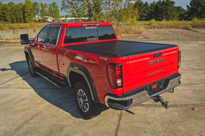 RC Powered Retractable Bed Cover | 6'9" Bed | Chevy/GMC 2500HD/3500HD (20-26) (manufacturer page)