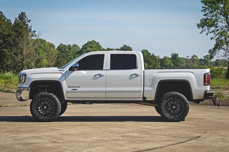 RC Power Running Boards | HT-Series | Crew Cab | Chevy/GMC 1500/2500HD/3500HD 2WD/4WD (manufacturer page)