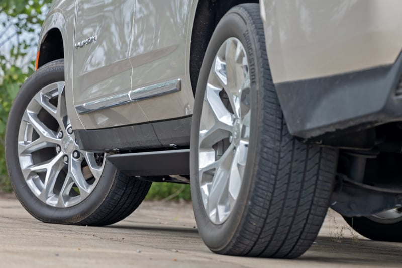 Power Running Boards | Dual Electric Motor | Crew Cab | Chevy/GMC Tahoe/Yukon (21-26) (manufacturer page)
