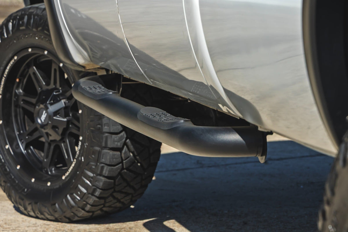 Nerf Steps | 3-Inch Tube | Crew Cab | Ford F-250/F-350 Super Duty (99-16) - Steps & Runningboard (Image 4 of 6)