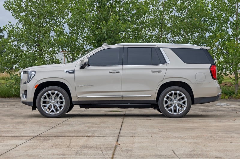 Power Running Boards | Dual Electric Motor | Crew Cab | Chevy/GMC Tahoe/Yukon (21-26) (manufacturer page)