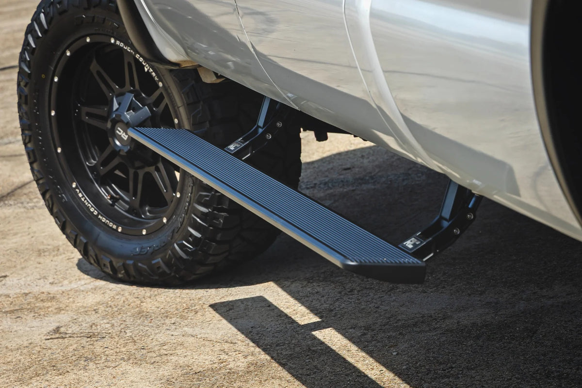 Power Running Boards | HT-Series | Crew Cab | Ford F-250/F-350 Super Duty (1999-2016) - Steps & Runningboard (Image 3 of 6)