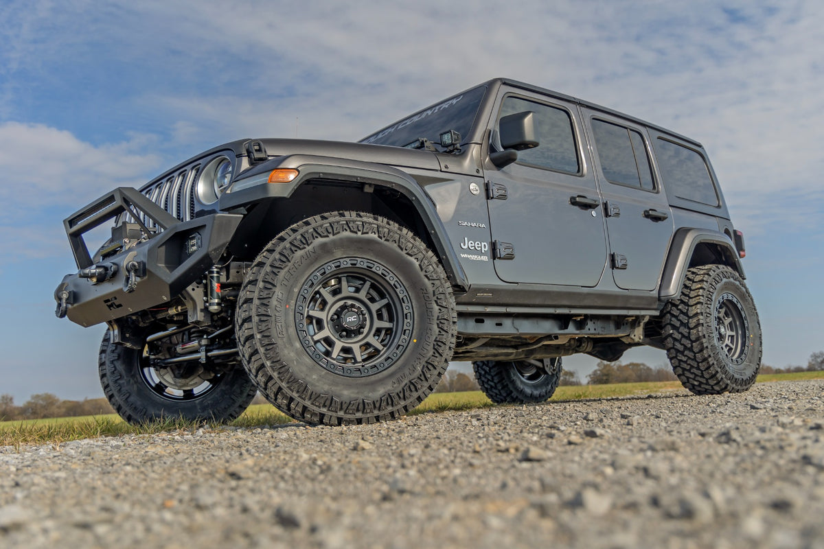 Rough Country 85 Series Wheel | Simulated Beadlock | Gunmetal Gray/Black | 17x9 | 5x5 | -12mm - RC Wheels (Image 5 of 6)