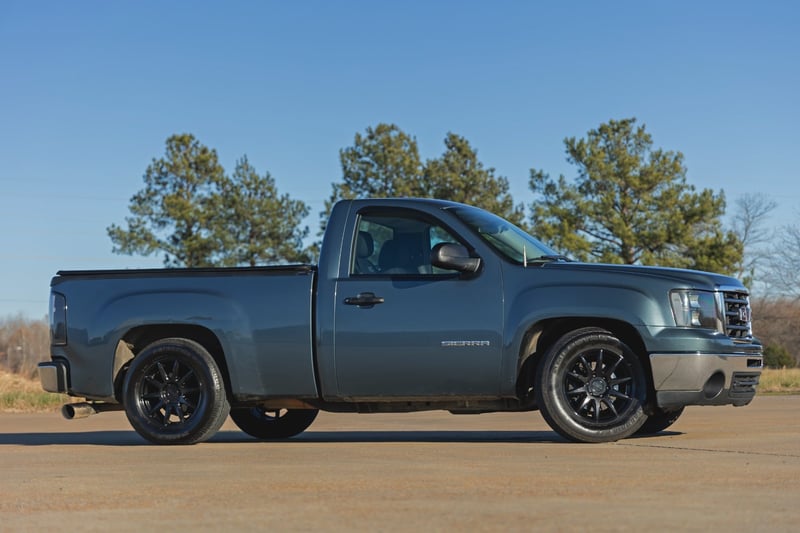 RC 2 Inch Lowering Kit | 4 Inch Rear Lowering | Alum/Stamped Knuckle | Chevy/GMC 1500 (14-18) (manufacturer page)