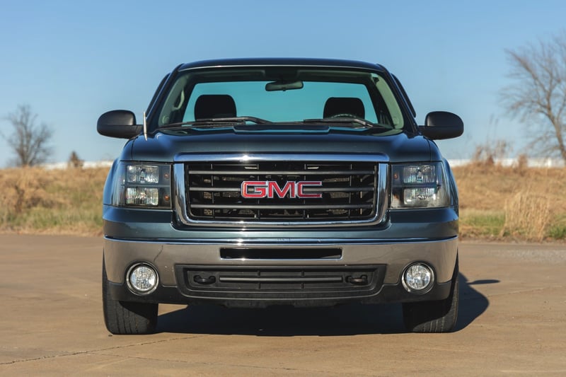 RC 2 Inch Lowering Kit | 4 Inch Rear Lowering | Alum/Stamped Knuckle | Chevy/GMC 1500 (14-18) (manufacturer page)