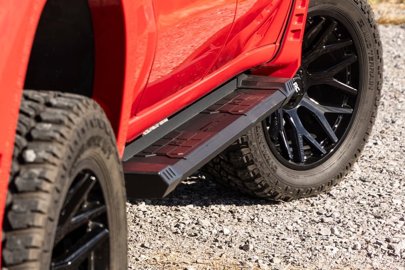 RC HD2 Aluminum Running Boards | Crew Cab | Chevy/GMC 1500/2500HD/3500HD (19-26) (manufacturer page)