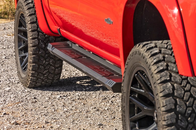 RC HD2 Aluminum Running Boards | Crew Cab | Chevy/GMC 1500/2500HD/3500HD (19-26) (manufacturer page)