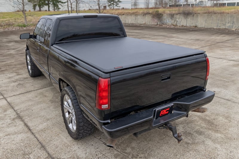 RC Soft Roll Up Bed Cover | 6'7" Bed | Chevy/GMC 1500 (00-06 & Classic) (manufacturer page)