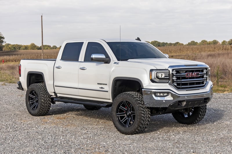 RC HD2 Aluminum Running Boards | Crew Cab | Chevy/GMC 1500/2500HD/3500HD (07-19 & Classic) (manufacturer page)