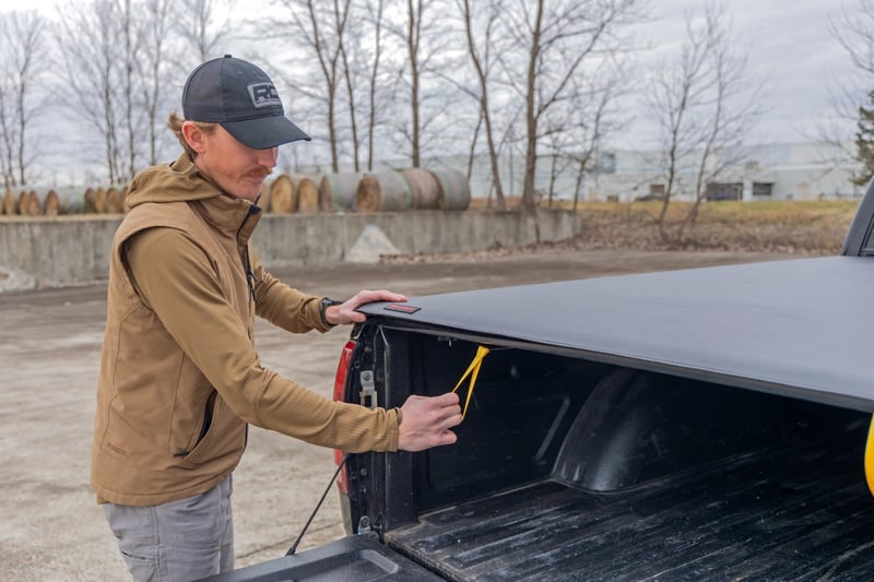 RC Soft Roll Up Bed Cover | 6'7" Bed | Chevy/GMC 1500 (00-06 & Classic) (manufacturer page)