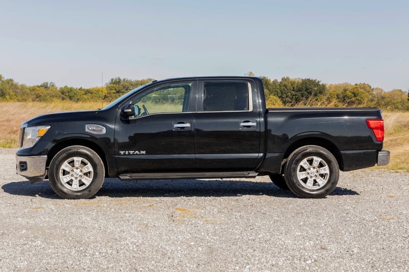 RC HD2 Aluminum Running Boards | Crew Cab | Nissan Titan 2WD/4WD (2004-2024) (manufacturer page)