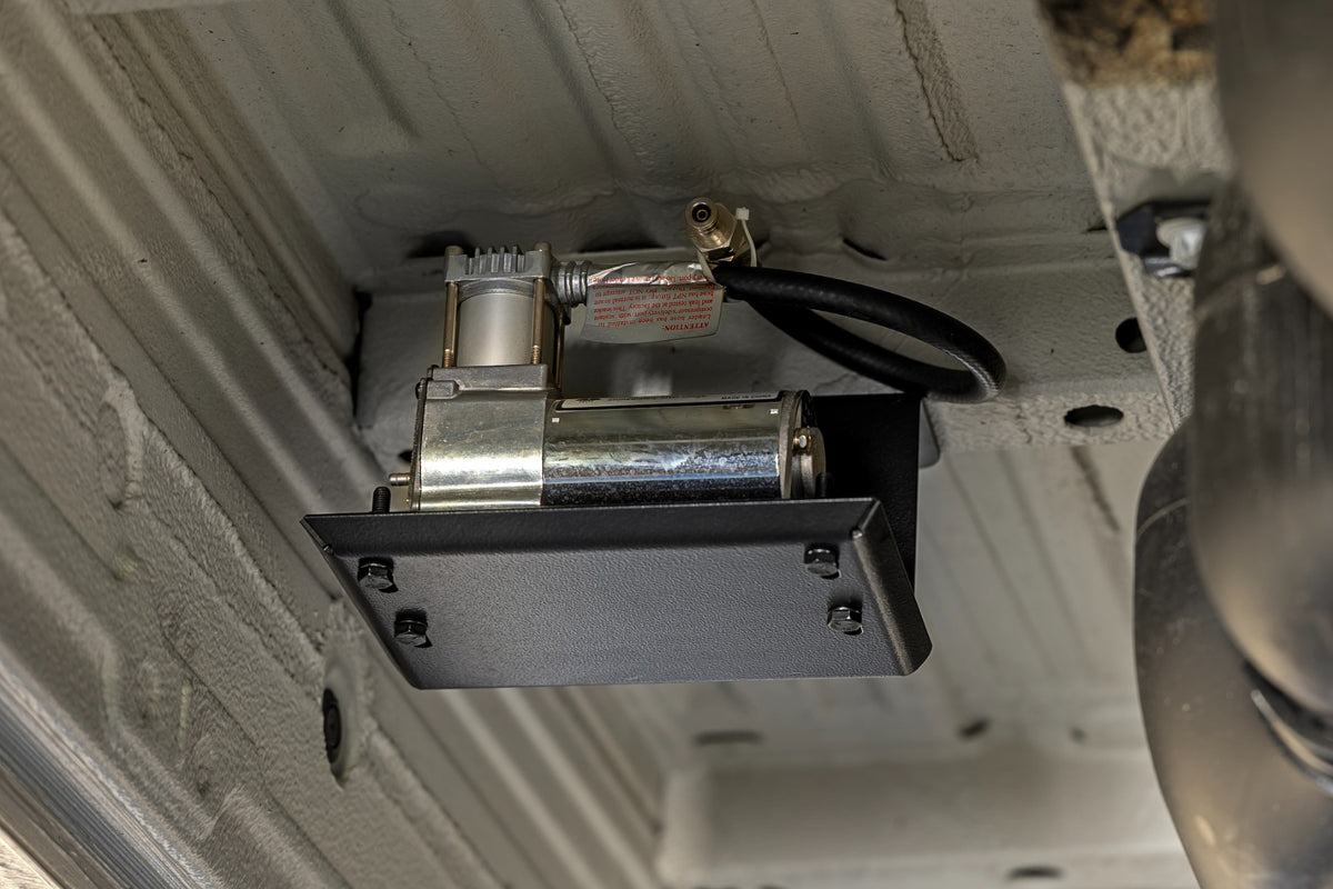 Compressor Mounting Kit | Mercedes-Benz Sprinter 2500/Sprinter 3500XD  (19-26) - Air Spring Kits (Image 1 of 3)