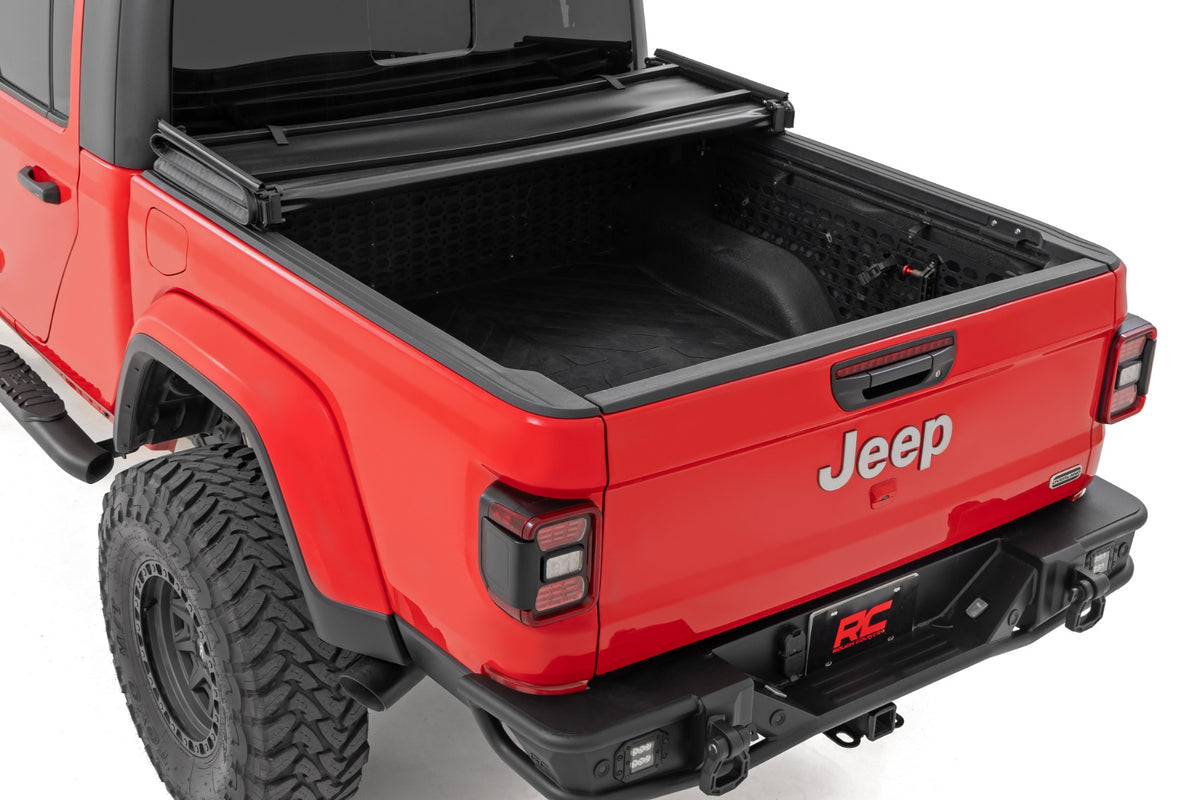 Rough Country 41620500A Soft Tri-Fold Bed Cover | 5' Bed | Jeep Gladiator JT 4WD (2020-2026) - Image 2