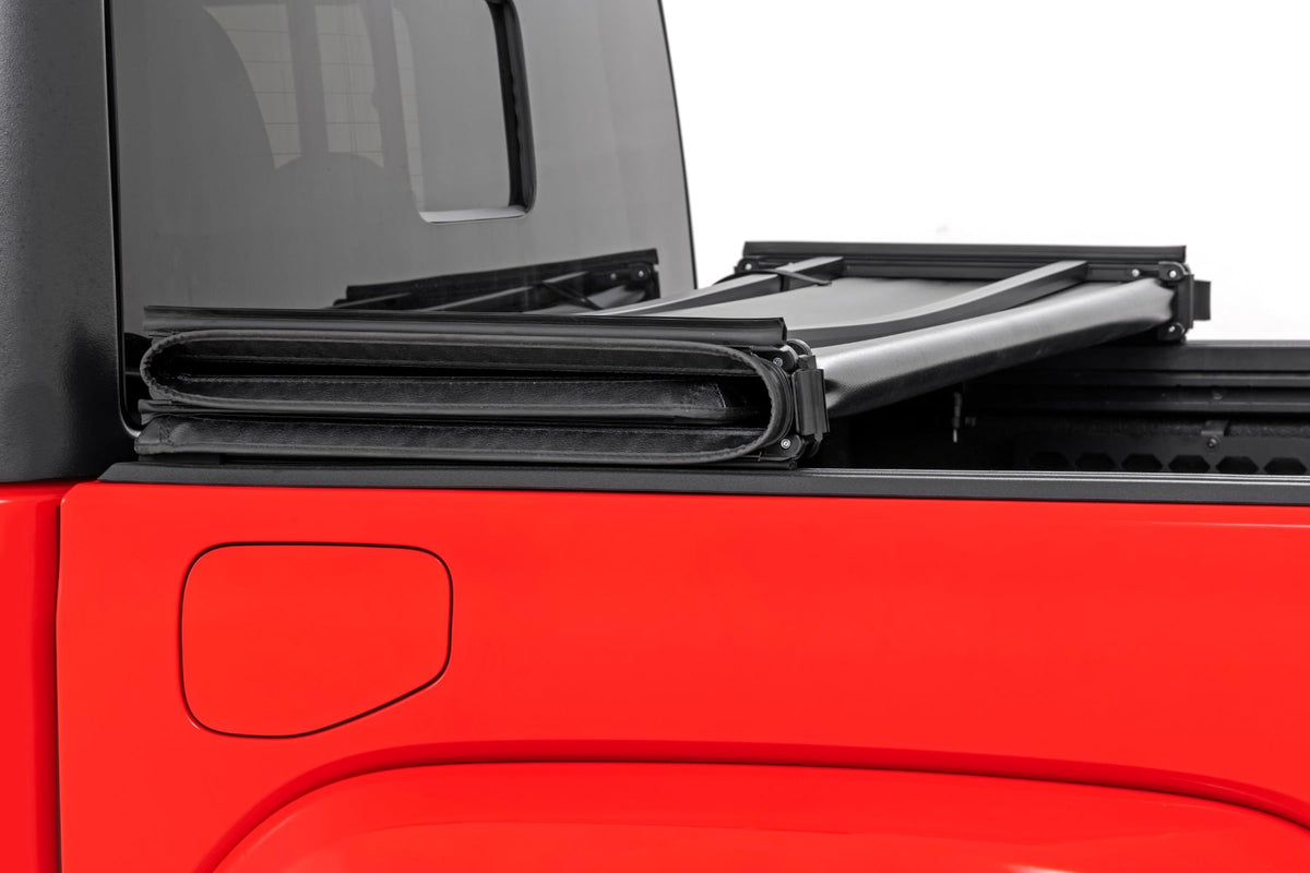 Soft Tri-Fold Bed Cover | 5' Bed | Jeep Gladiator JT 4WD (2020-2026) - Bed Covers (Image 4 of 6)