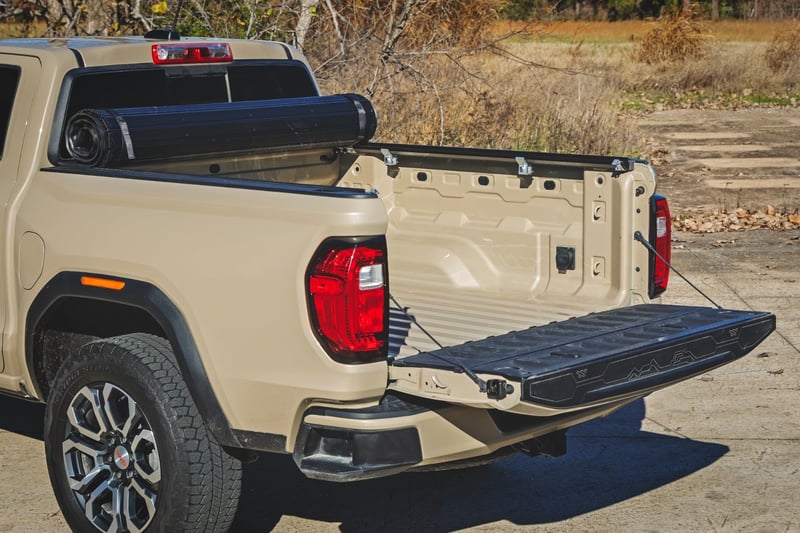 RC Hard Roll Up Bed Cover | 5' Bed | Chevy/GMC Canyon/Colorado 2WD/4WD (23-26) (manufacturer page)
