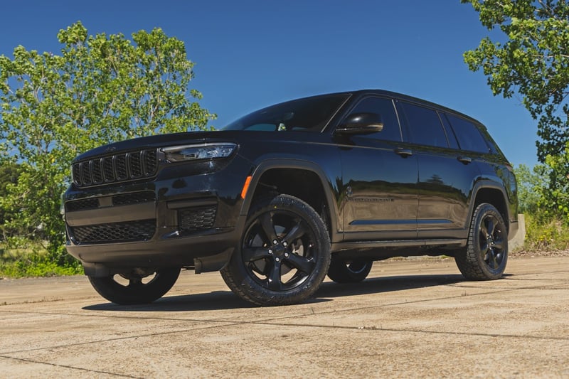 RC 2 Inch Lift Kit | W/O Air Suspension | Jeep Grand Cherokee L 2WD/4WD (2021-2026) (manufacturer page)