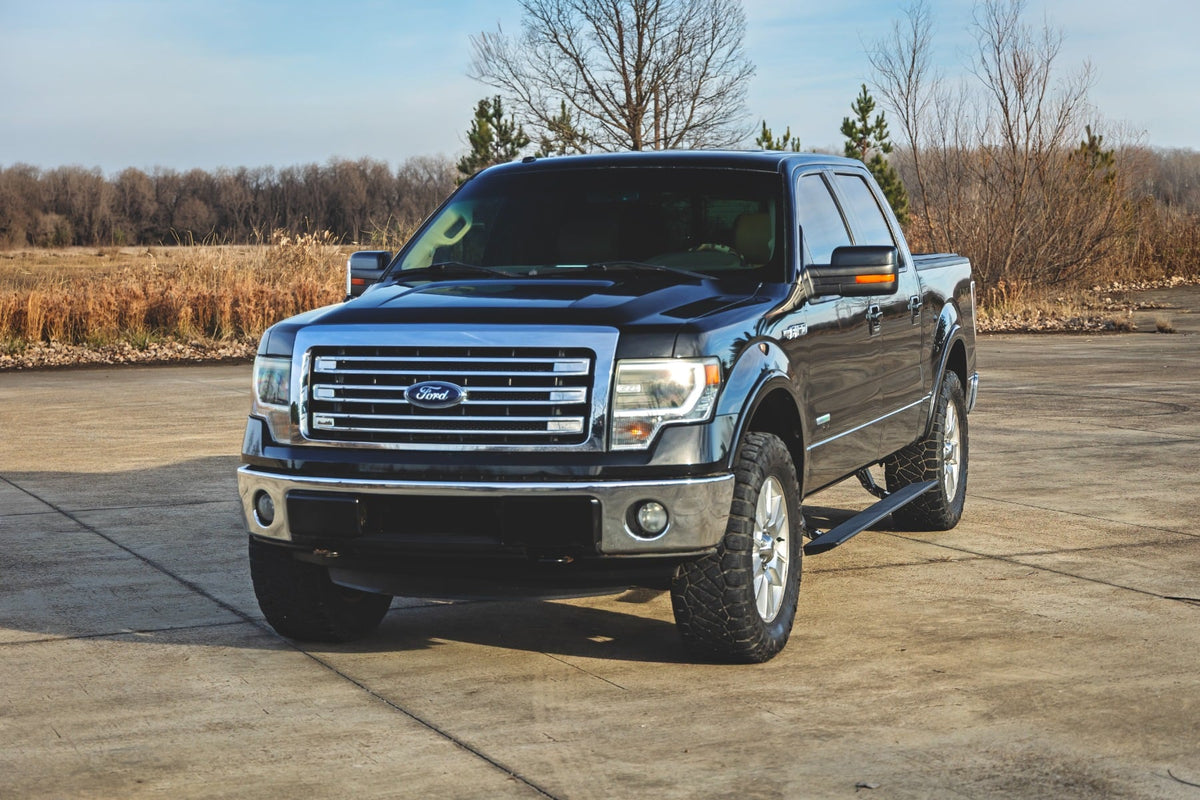 Rough Country ESR71529 Power Running Boards | Crew Cab | Ford F-150 (2009-2014) - Studio View 6