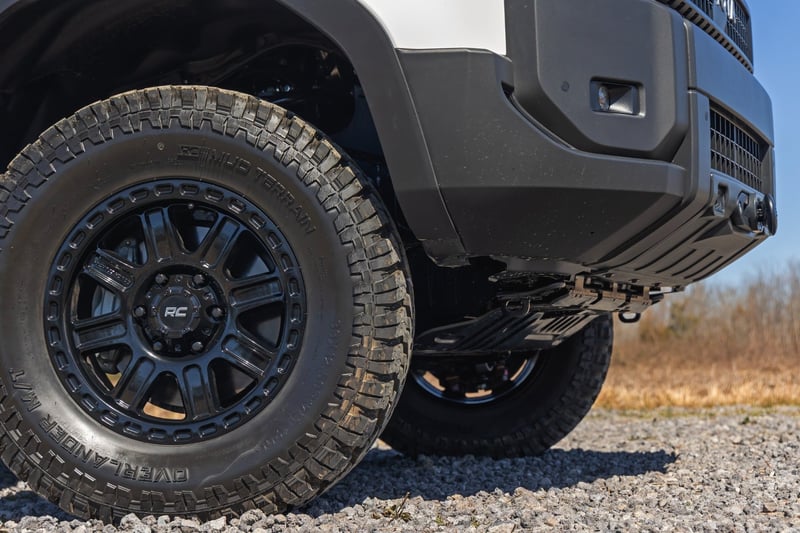 RC FXS Hidden Winch Mount | White SAE | PRO1200S | Toyota Land Cruiser (24-26) (manufacturer page)