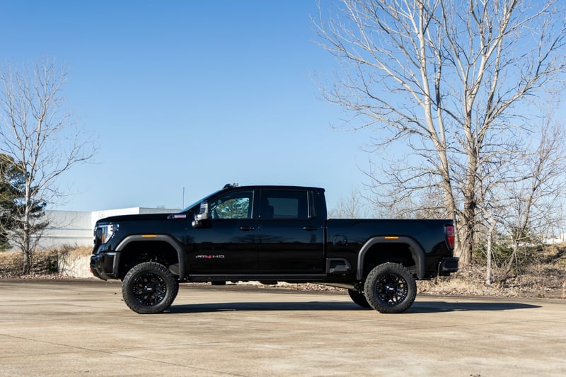 RC 5 Inch Lift Kit | NTD | M1 | Chevy/GMC 2500HD/3500HD (20-26) (manufacturer page)