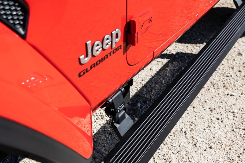RC Power Running Boards | Dual Electric Motor | Jeep Gladiator JT 4WD (20-26) (manufacturer page)