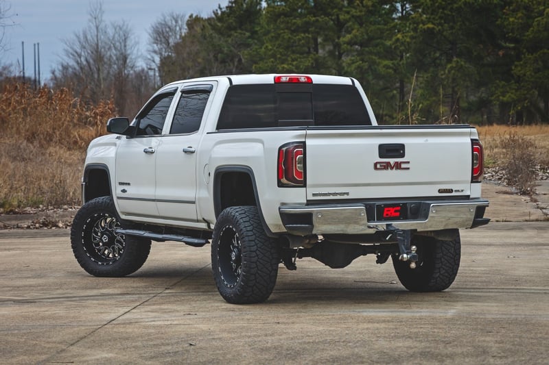 RC TR2 Running Boards | Chevy/GMC 1500/2500HD/3500HD (07-19 & Classic) (manufacturer page)