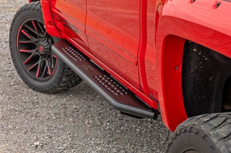 RC OV2 Running Boards | Side Step Bars | Crew Cab | Chevy/GMC 1500/2500HD/3500HD (07-19 & Classic) (manufacturer page)