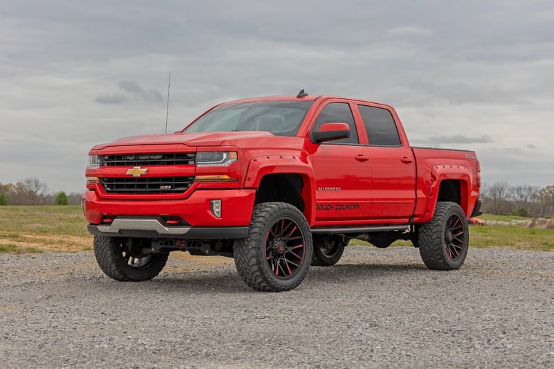 RC OV2 Running Boards | Side Step Bars | Crew Cab | Chevy/GMC 1500/2500HD/3500HD (07-19 & Classic) (manufacturer page)