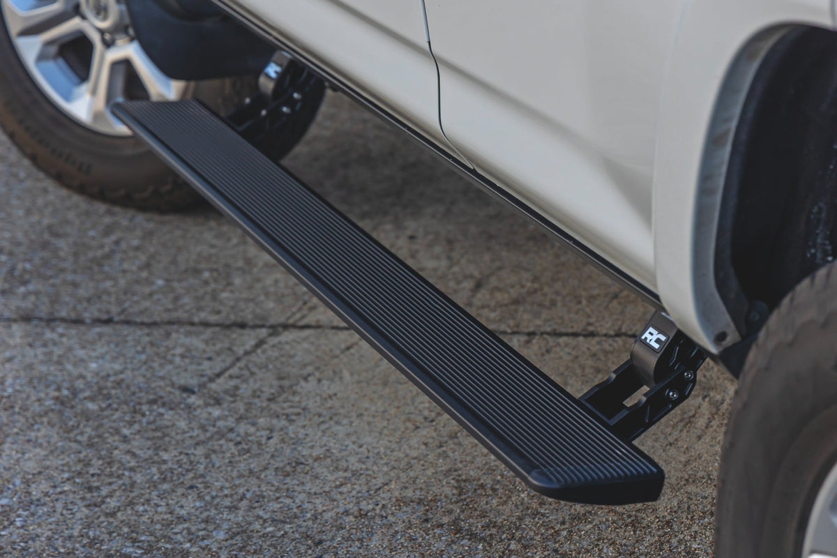 Power Running Boards | Toyota 4Runner 2WD/4WD (2010-2024) - Steps & Runningboard (Image 6 of 6)