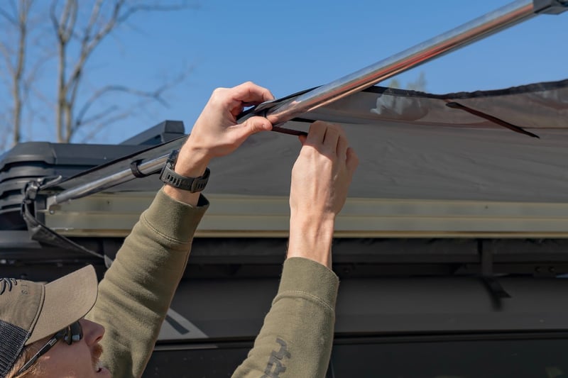 RC Retractable Roof Rack Awning | 6'6" x 9'8" (Fits Trucks & SUVs) (manufacturer page)