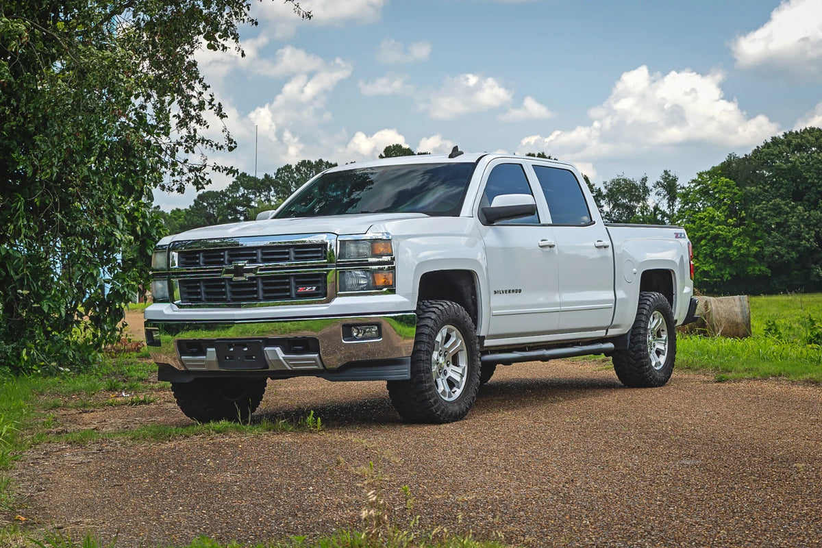 Nerf Steps | 3-Inch Tube | Chevy/GMC 1500/2500HD/3500HD (07-19 & Classic) - Steps & Runningboard (Image 4 of 6)