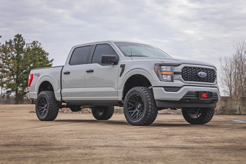 RC 4 inch Lift Kit | Forged UCA | M1/M1 | No Cut | Ford F-150 4WD (2021-2026) (manufacturer page)