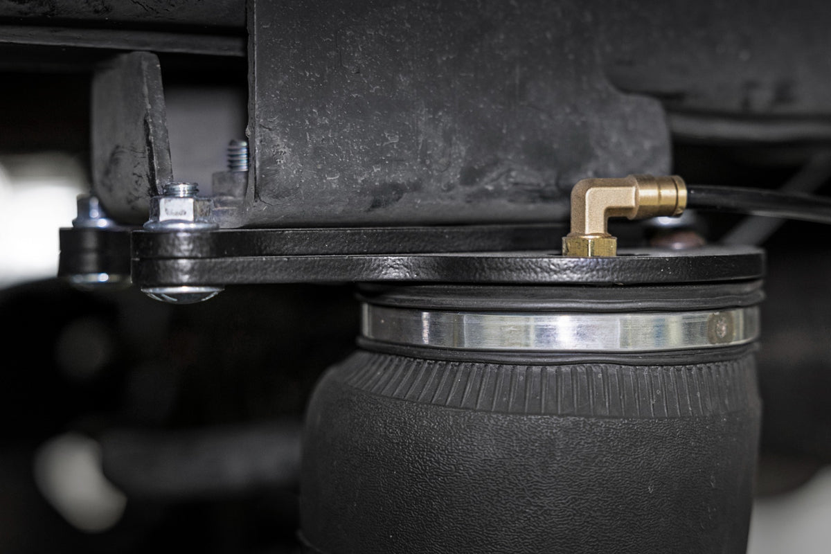 Air Spring Kit w/compressor | Wireless Controller | Ram 2500 2WD (2014-2026) - Air Spring Kits (Image 4 of 6)