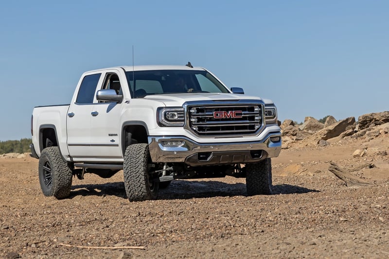 RC 7 Inch Stamped Steel LCA Lift Kit | Forged UCA | Bracket | Vertex | Chevy/GMC 1500 (16-18) (manufacturer page)