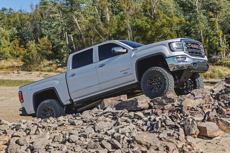 RC 7 Inch Stamped Steel LCA Lift Kit | Forged UCA | Bracket | N3 Struts | Chevy/GMC 1500 (16-18) (manufacturer page)