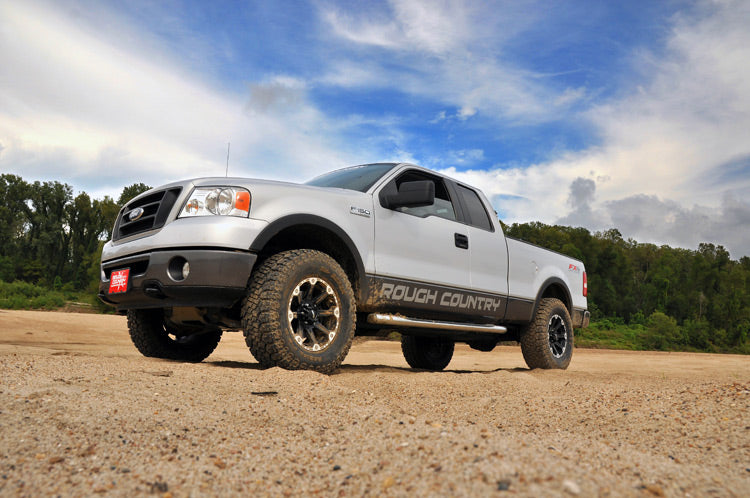 2.5 Inch Lift Kit | Molded | Ford F-150 2WD/4WD (2004-2008) - Leveling Kits (Image 3 of 5)