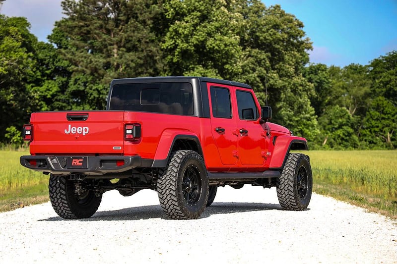 RC 3.5 Inch Lift Kit | Spacers | V2 | Jeep Gladiator JT 4WD (2020-2023) (manufacturer page)