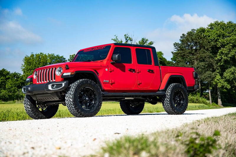 RC 3.5 Inch Lift Kit | Spacers | M1 | Jeep Gladiator JT 4WD (2020-2023) (manufacturer page)