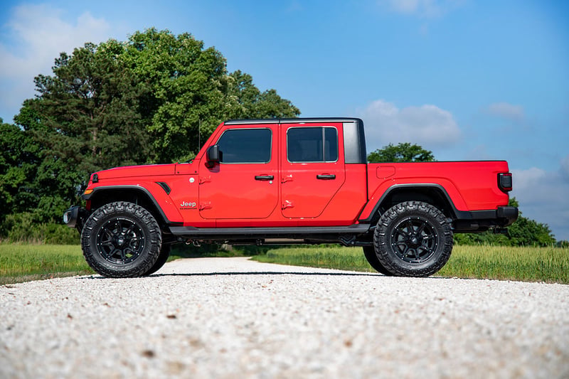 RC 3.5 Inch Lift Kit | Spacers | M1 | Jeep Gladiator JT 4WD (2020-2023) (manufacturer page)