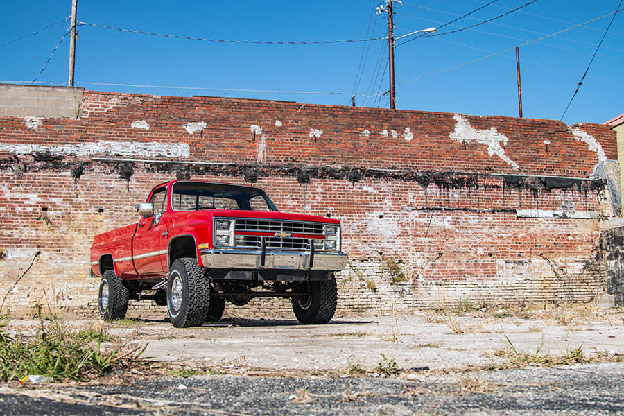 4 Inch Lift Kit | 56 Inch Rear Springs | Chevy/GMC 3/4-Ton Suburban/C25/K25 Truck (73-76) - Susp Lift Kits 4wd (Image 4 of 4)