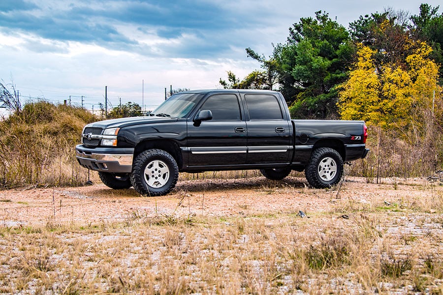 1.5-2 Inch Lift Kit | V2 | Chevy Silverado & GMC Sierra 1500 4WD (1999-2006 & Classic) - Leveling Kits (Image 2 of 6)