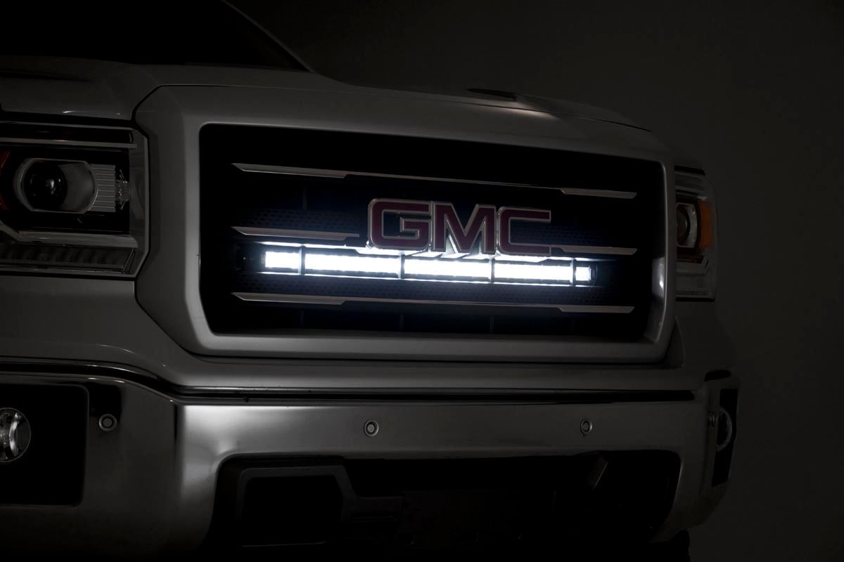 30 Inch Chrome Series LED Light Bar | Curved | Single Row - Lighting & Acc (Image 5 of 6)