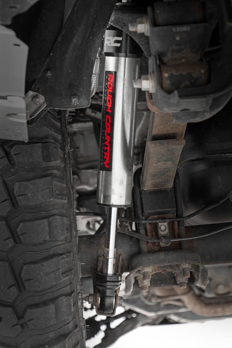 Rough Country 699014 Vertex 2.5 Reservoir Rear Shocks | 6-7" | Toyota Tacoma 2WD/4WD (2005-2023) - Image 3