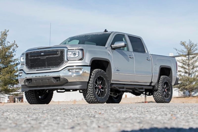 RC 3.5 Inch Lift Kit | Cast Steel LCA | FR M1 | Chevy/GMC 1500 (14-18 & Classic) (manufacturer page)