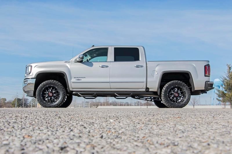 RC 3.5 Inch Lift Kit | Alu/Stamp Steel LCA | Vertex/V2 | Chevy/GMC 1500 (14-18 & Classic) (manufacturer page)