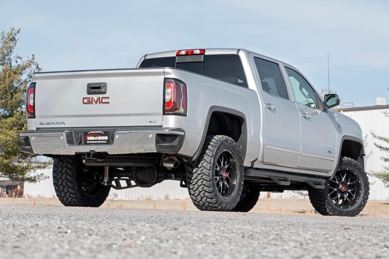 RC 3.5 Inch Lift Kit | Alu/Stamp Steel LCA | Vertex/V2 | Chevy/GMC 1500 (14-18 & Classic) (manufacturer page)